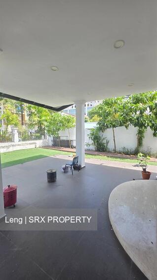 Lorong 107 Changi (D15), Terrace #477131341